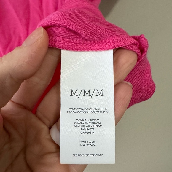 Cabi pink basic T-shirt in size medium - Picture 5 of 5